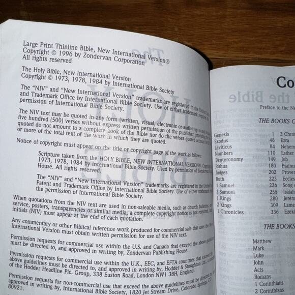 NIV Large Print Thinline Bible 1996 Black Bonded Leather Damaged Ribbon - Picture 10 of 15